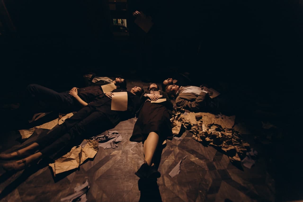 КОЛЯДА ПРОТИ ІМПЕРІЇ