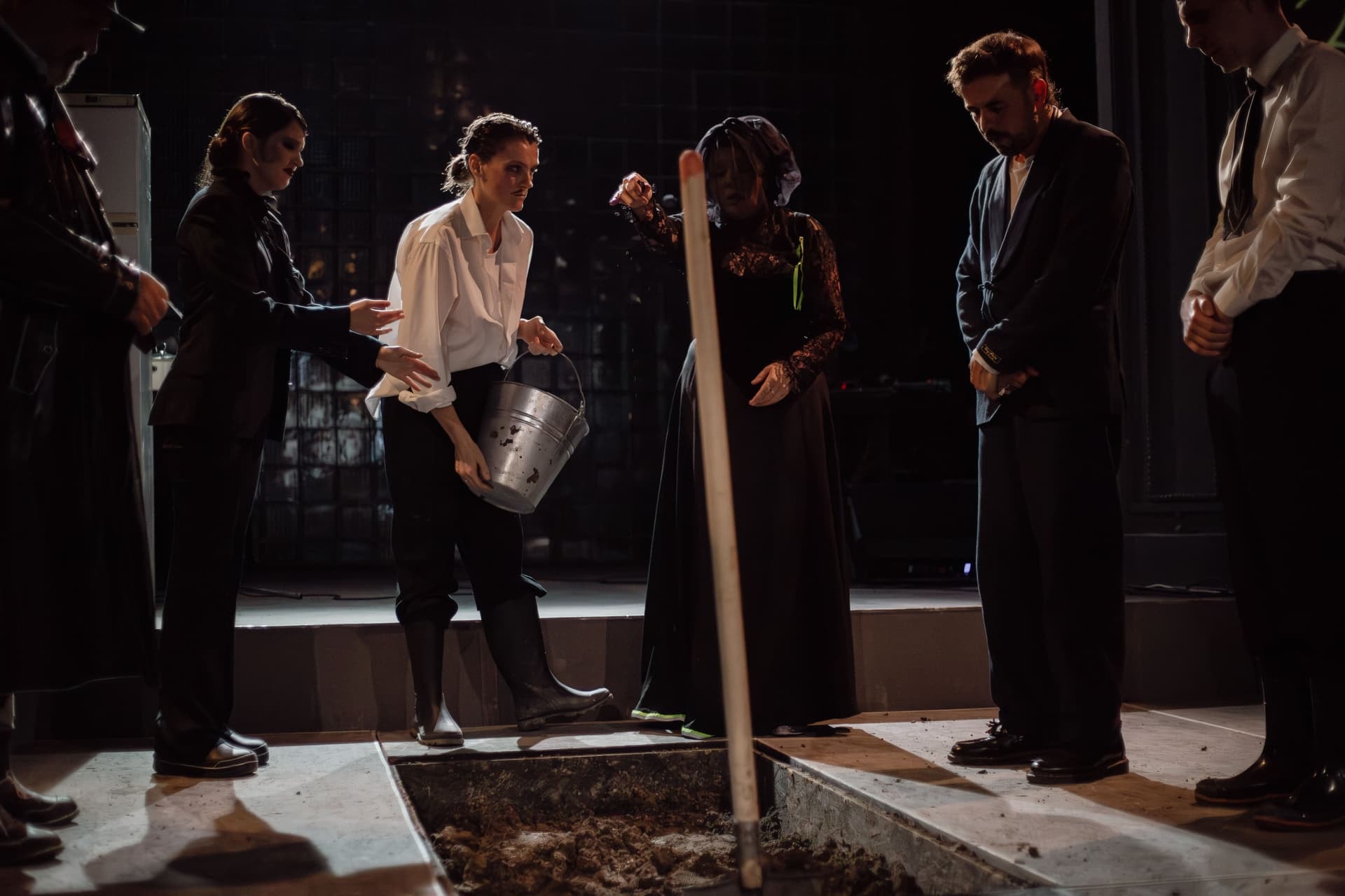 UKRAINOMANIA – РЕВЮ ОДНОГО ЖИТТЯ